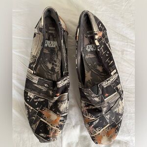 Star Wars Graphic TOMS size 8 M